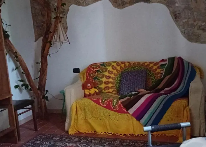 Nicolas House